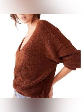 Free People Women's V-Neck Fuzzy Sweater in Warm Brown